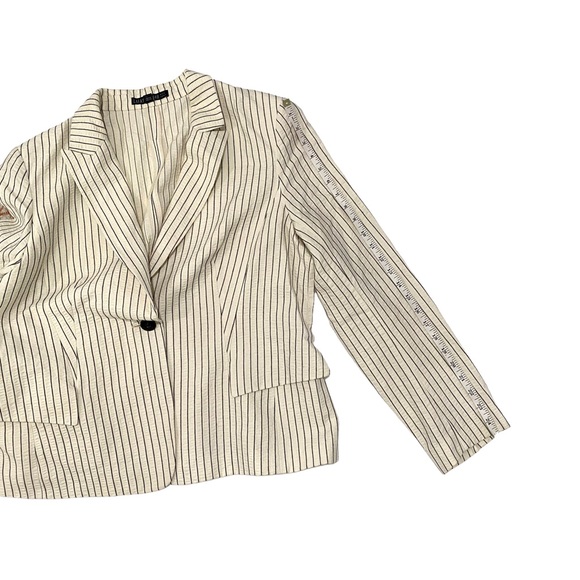 Lafayette 148 New York Off White Navy Pinstripe Cotton Blazer single one button - Picture 6 of 9